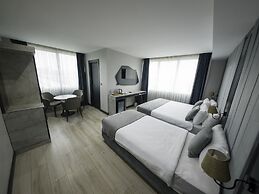 Express Plus Hotel
