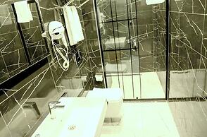 Express Plus Hotel