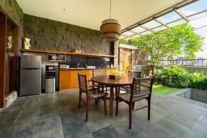 Angan Angan Villas