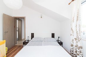 Apartments Mare