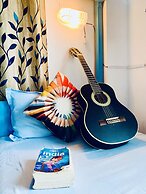 Skyard Hostel Rishikesh (Laxman Jhula)