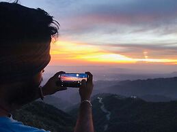 Skyard Hostel Rishikesh (Laxman Jhula)