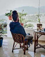 Skyard Hostel Rishikesh (Laxman Jhula)