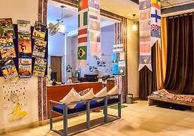 Skyard Hostel Rishikesh (Laxman Jhula)