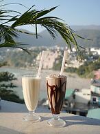 Skyard Hostel Rishikesh (Laxman Jhula)