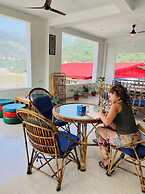 Skyard Hostel Rishikesh (Laxman Jhula)