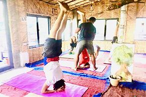 Skyard Hostel Rishikesh (Laxman Jhula)