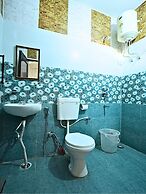 Skyard Hostel Rishikesh (Laxman Jhula)