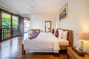 Fabulous Private Villa, 3 BR, Canggu With Staff