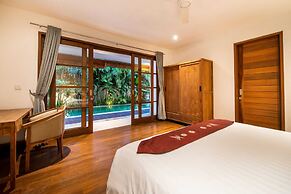 Fabulous Private Villa, 3 BR, Canggu With Staff