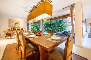 Fabulous Private Villa, 3 BR, Canggu With Staff