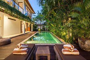 Fabulous Private Villa, 3 BR, Canggu With Staff