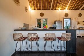 Traditional Private Villa, 3 BR, Uluwatu