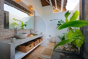 Traditional Private Villa, 3 BR, Uluwatu