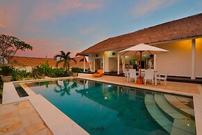 Traditional Private Villa, 3 BR, Uluwatu