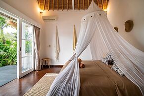Traditional Private Villa, 3 BR, Uluwatu