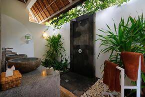 Traditional Private Villa, 3 BR, Uluwatu