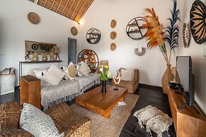 Traditional Private Villa, 3 BR, Uluwatu