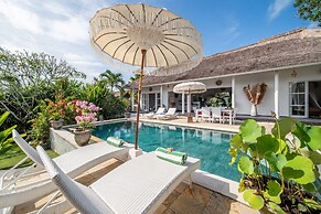 Traditional Private Villa, 3 BR, Uluwatu