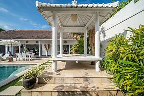 Traditional Private Villa, 3 BR, Uluwatu