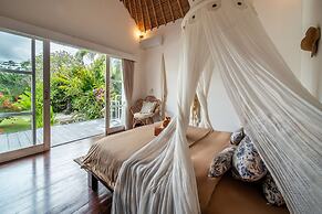 Traditional Private Villa, 3 BR, Uluwatu