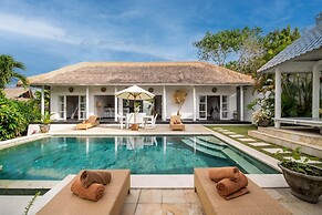 Traditional Private Villa, 3 BR, Uluwatu
