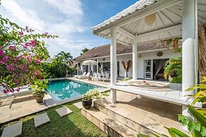 Traditional Private Villa, 3 BR, Uluwatu
