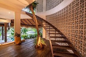 Tropical Private Villa, 3 BR, Canggu Ricefield View