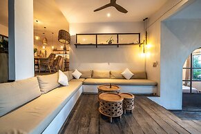Tropical Private Villa, 3 BR, Canggu Ricefield View