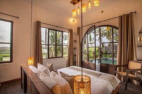 Tropical Private Villa, 3 BR, Canggu Ricefield View