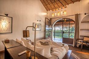 Breathtaking Private Villa, 6 BR, Canggu With Staff