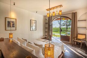 Breathtaking Private Villa, 6 BR, Canggu With Staff
