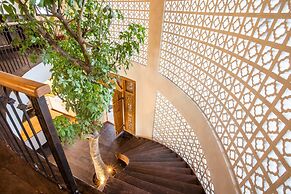 Breathtaking Private Villa, 6 BR, Canggu With Staff