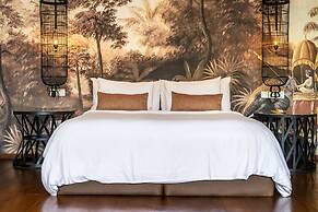 Exclusive Villas Complex, 8 BR, Canggu With Staff