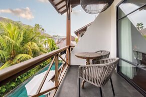 Splendid Private Villa, 4 BR, Canggu With Staff