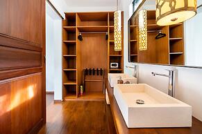 Splendid Private Villa, 4 BR, Canggu With Staff