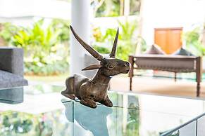 Splendid Private Villa, 4 BR, Canggu With Staff