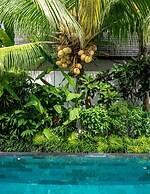 Splendid Private Villa, 4 BR, Canggu With Staff