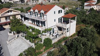 Apartment Kola