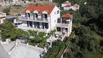 Apartment Kola