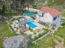 Holiday Home Ela