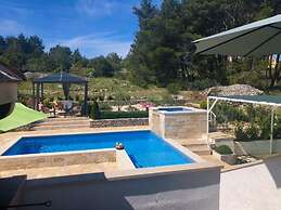 Holiday Home Ela