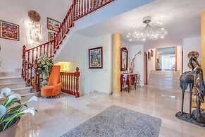 Alcudia Beach Front Villa, Private Indoor Pool