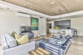 Luxury 2 Bedroom With Balcony