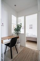 1BR Penthouse with Sauna & Private Rooftop Terrace