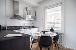 1BR Penthouse with Sauna & Private Rooftop Terrace