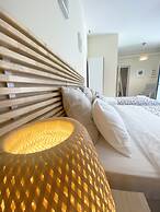 Flight Apartment Airport