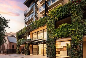 Majestic M Suites