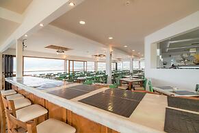 Horizon Beach Hotel