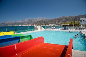 Horizon Beach Hotel